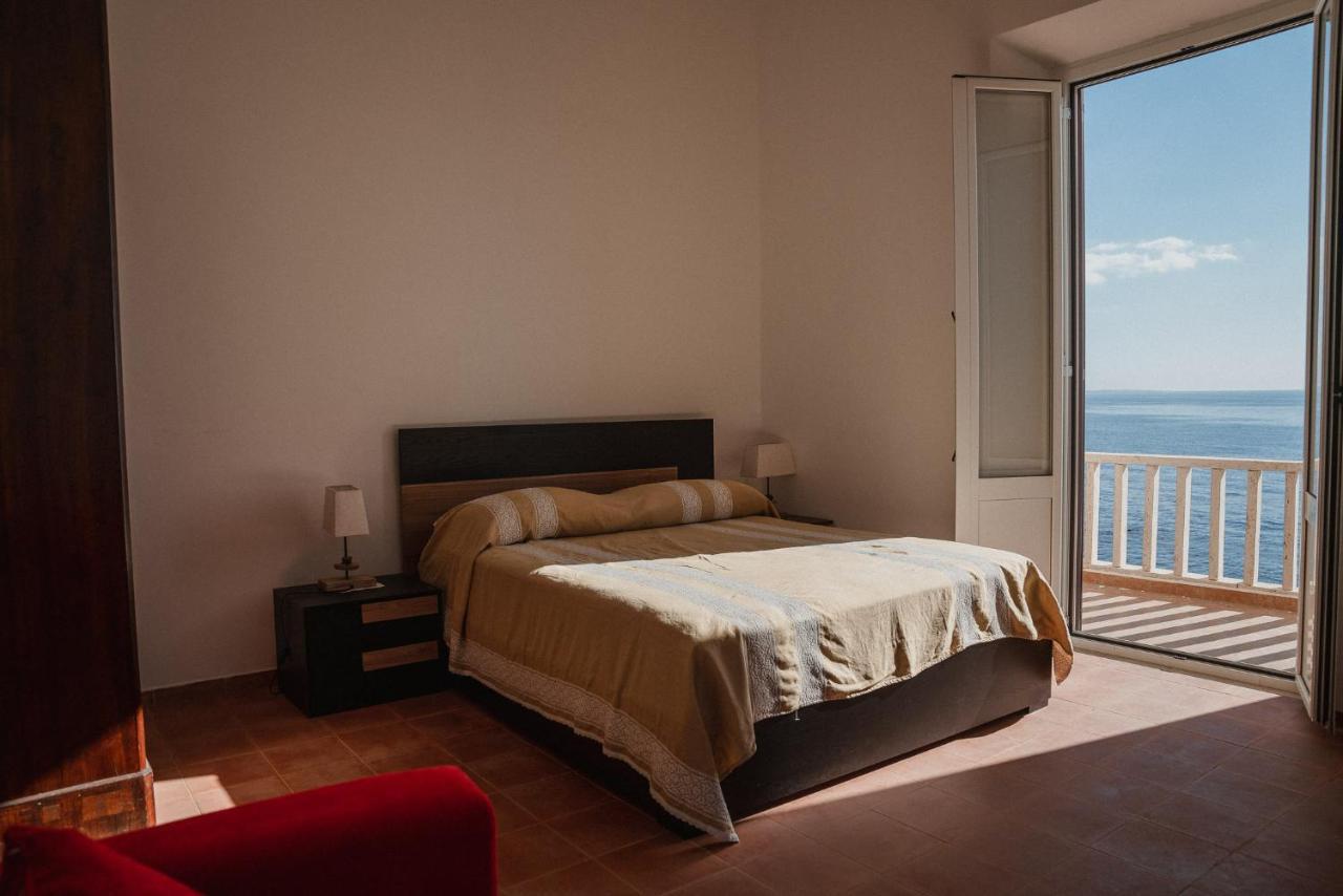 Be Your Home - Appartamento 4 Camere Sul Mare Scesa Al Mare Privata ซันตามารีเนลลา ภายนอก รูปภาพ