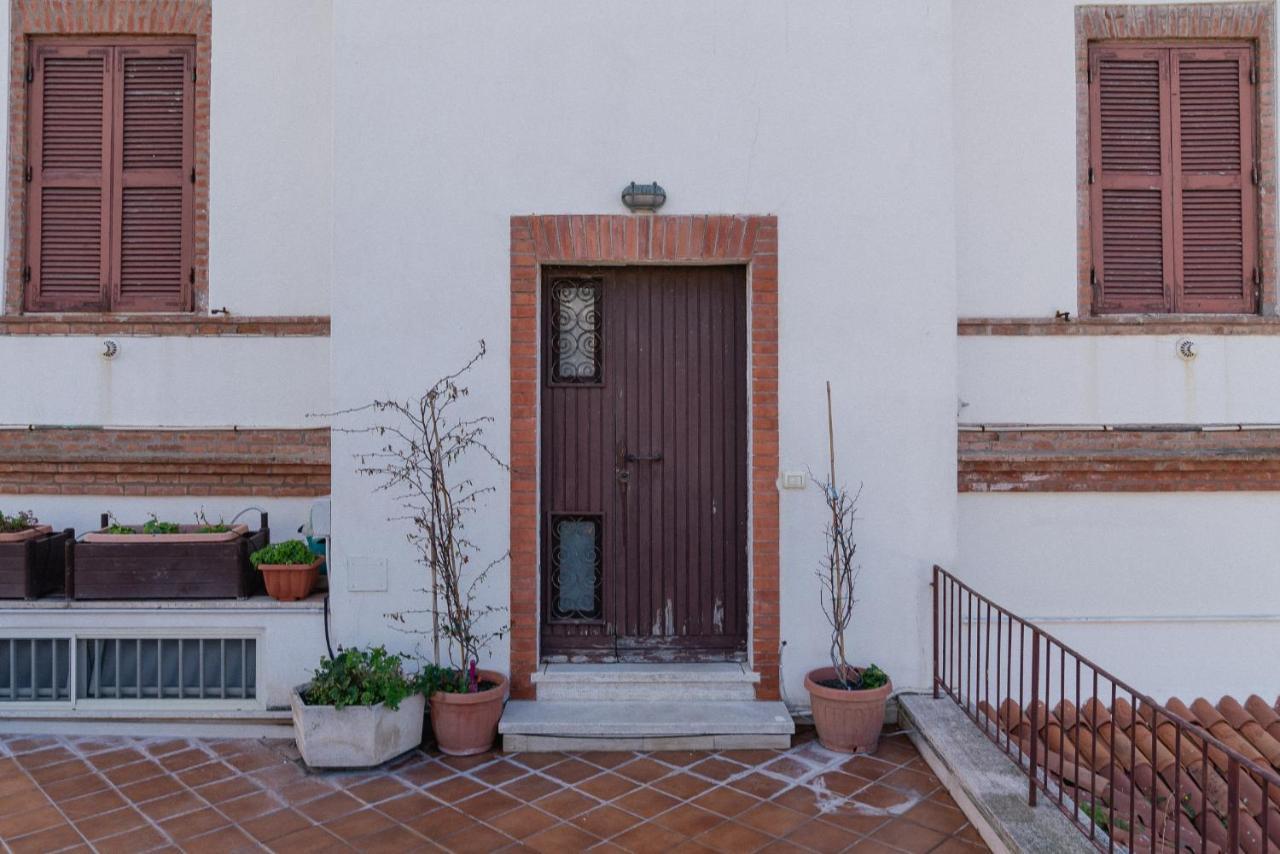 Be Your Home - Appartamento 4 Camere Sul Mare Scesa Al Mare Privata ซันตามารีเนลลา ภายนอก รูปภาพ