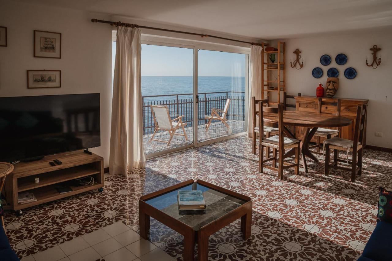Be Your Home - Appartamento 4 Camere Sul Mare Scesa Al Mare Privata ซันตามารีเนลลา ภายนอก รูปภาพ