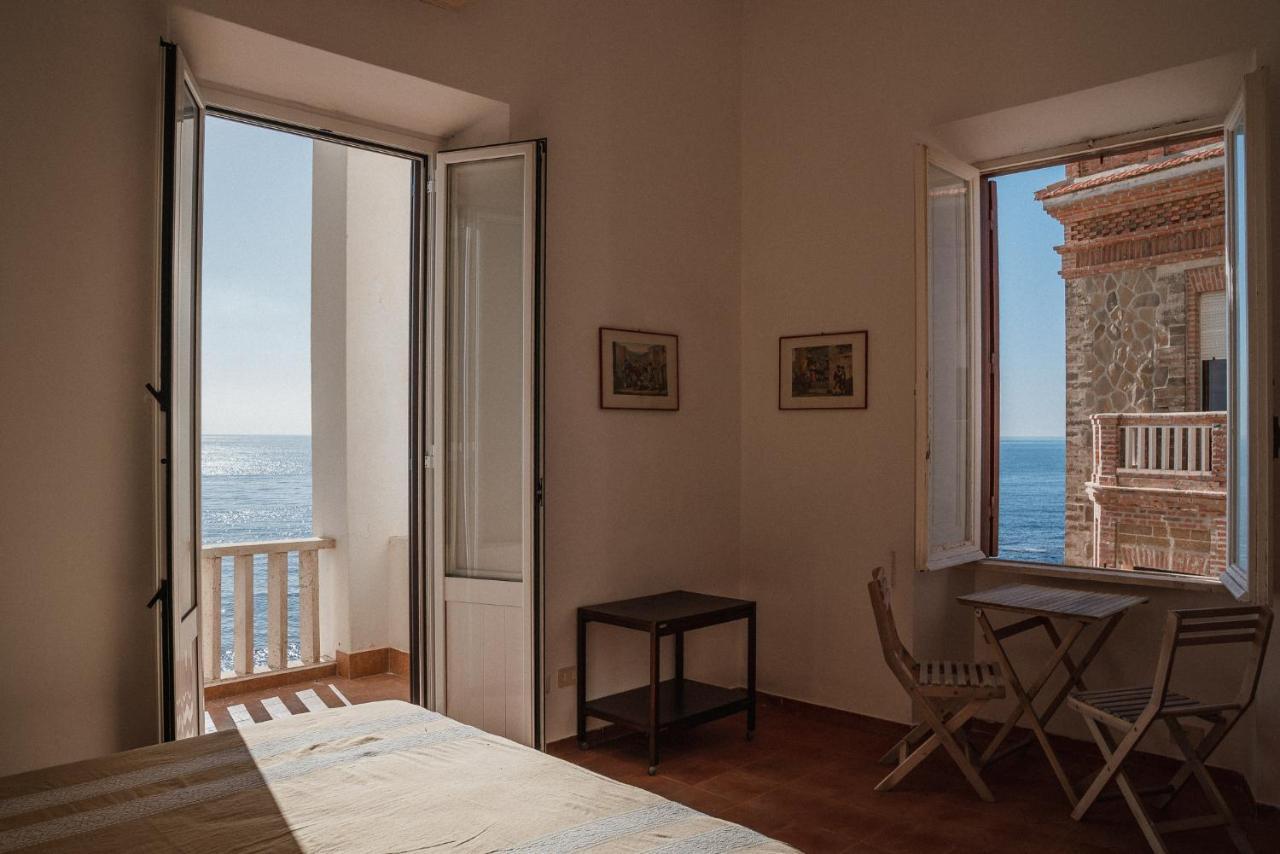 Be Your Home - Appartamento 4 Camere Sul Mare Scesa Al Mare Privata ซันตามารีเนลลา ภายนอก รูปภาพ