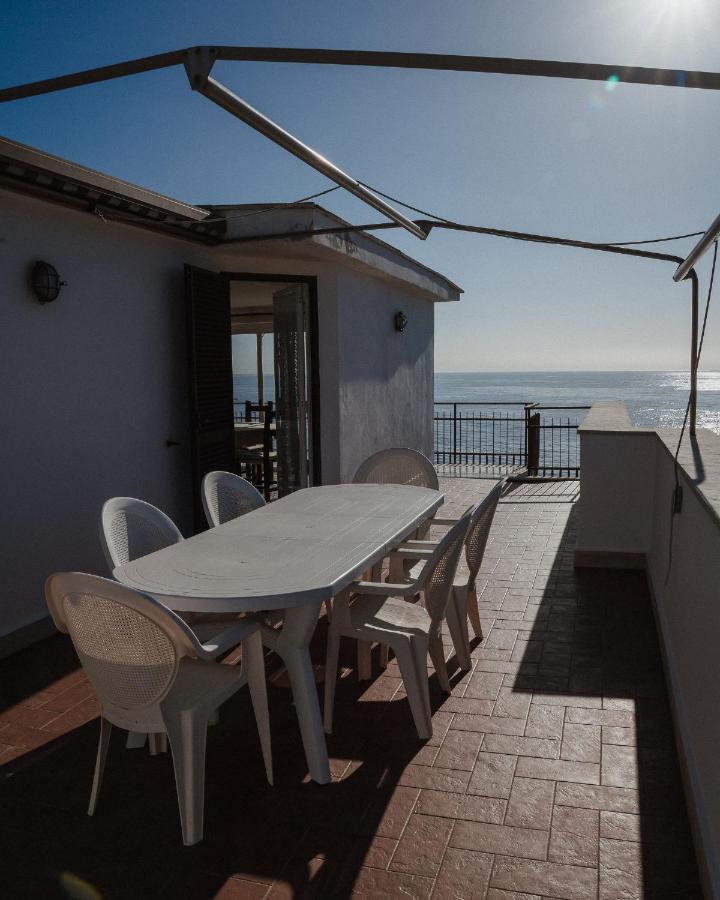 Be Your Home - Appartamento 4 Camere Sul Mare Scesa Al Mare Privata ซันตามารีเนลลา ภายนอก รูปภาพ