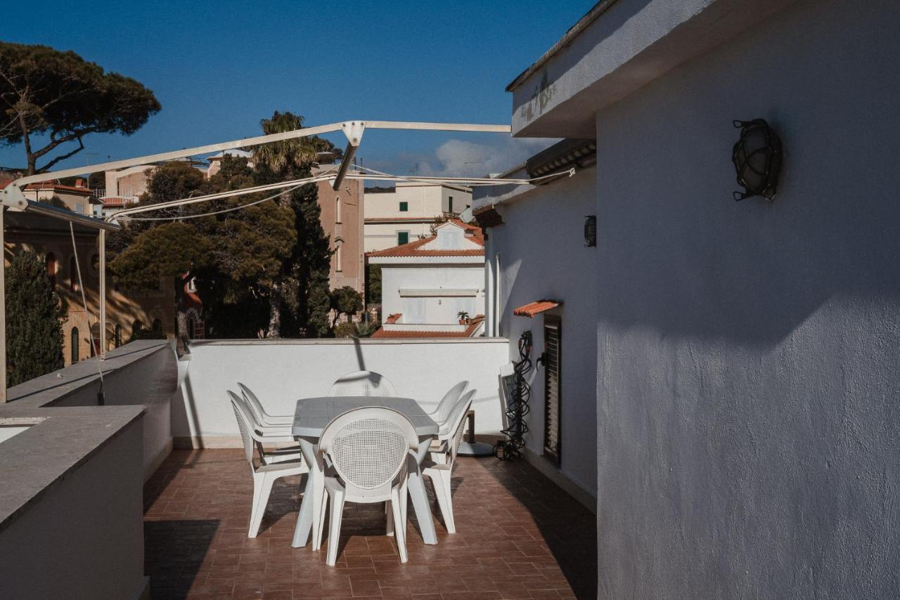 Be Your Home - Appartamento 4 Camere Sul Mare Scesa Al Mare Privata ซันตามารีเนลลา ภายนอก รูปภาพ
